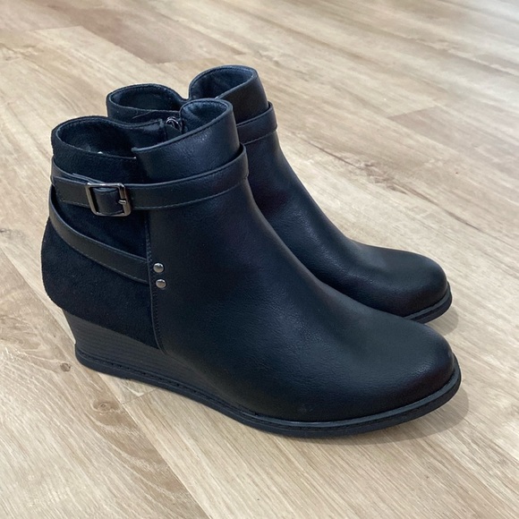 NEW Women’s Jeossy Wedge Boots - Picture 1 of 3